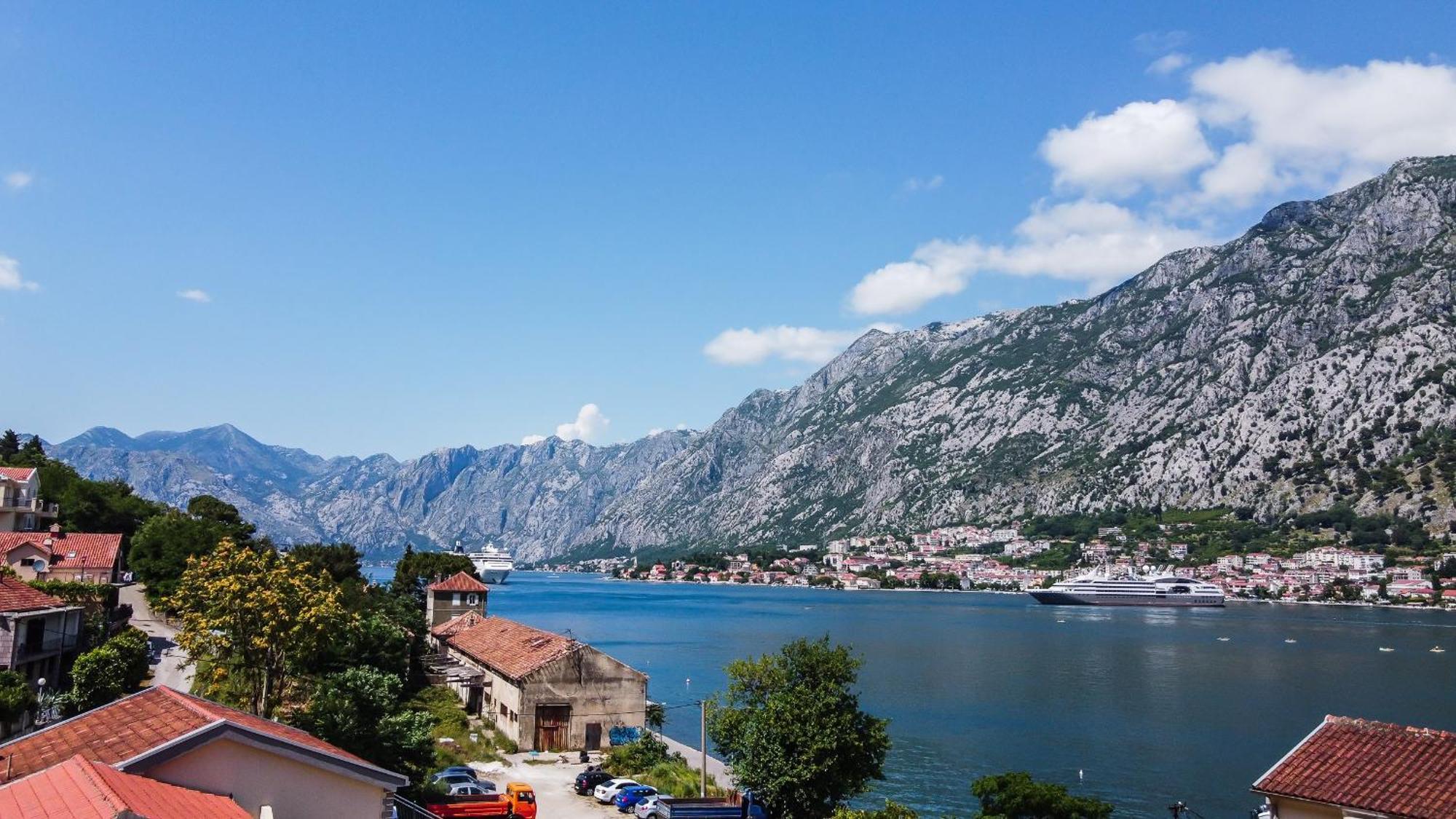 Chillout Apartment In Kotor Bay エクステリア 写真