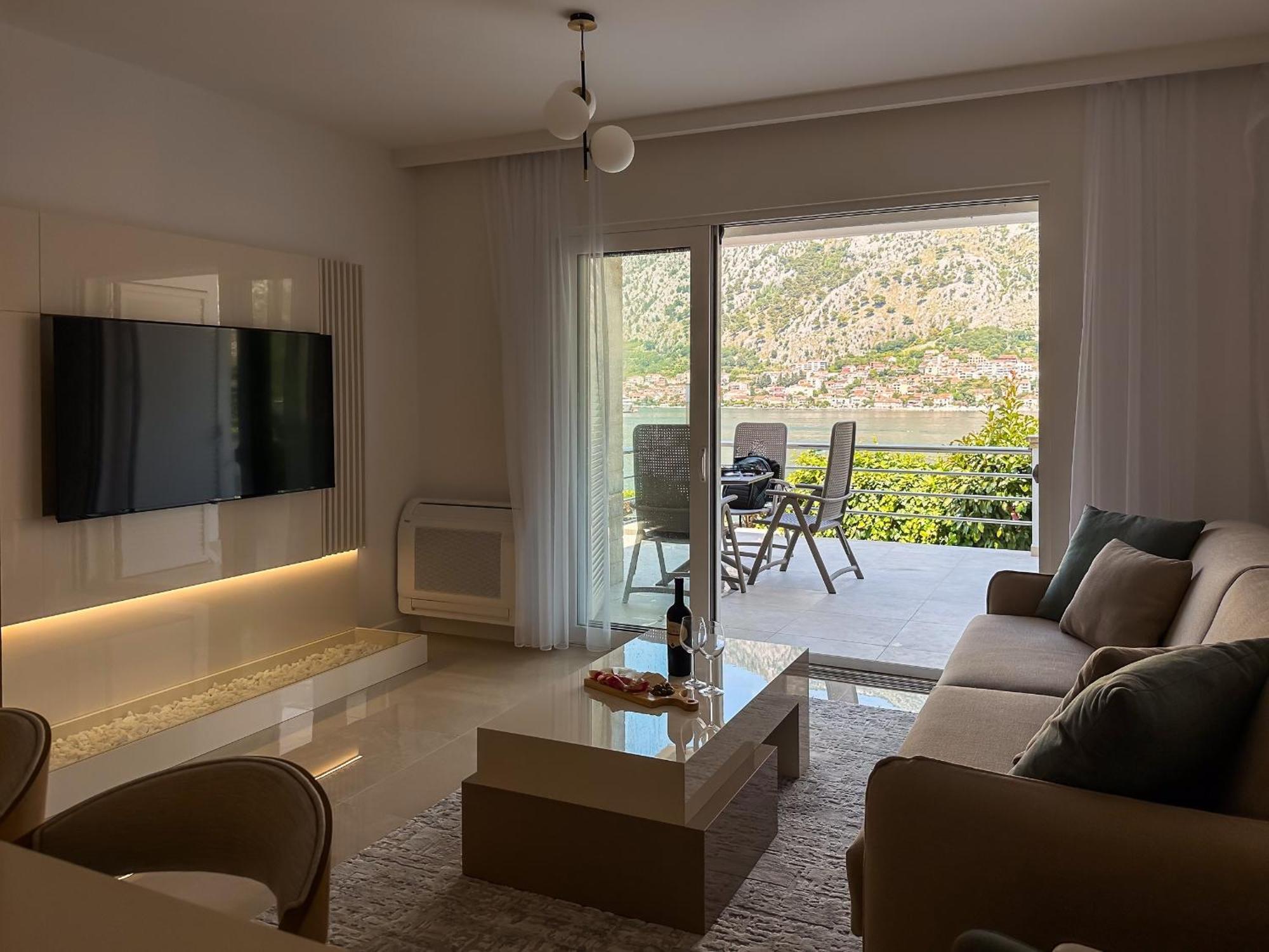 Chillout Apartment In Kotor Bay エクステリア 写真